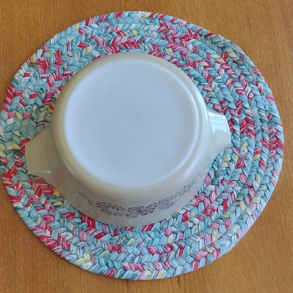 Pyrex Homestead 475-B 2.5L Beige with Brown Scrollwork and with Clear Lid - Picture 5 of 15